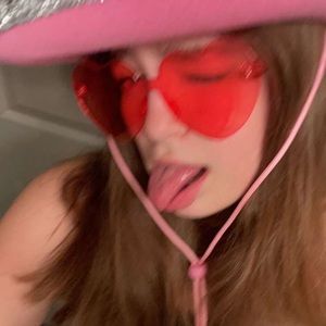 Meet your Posher, Ty